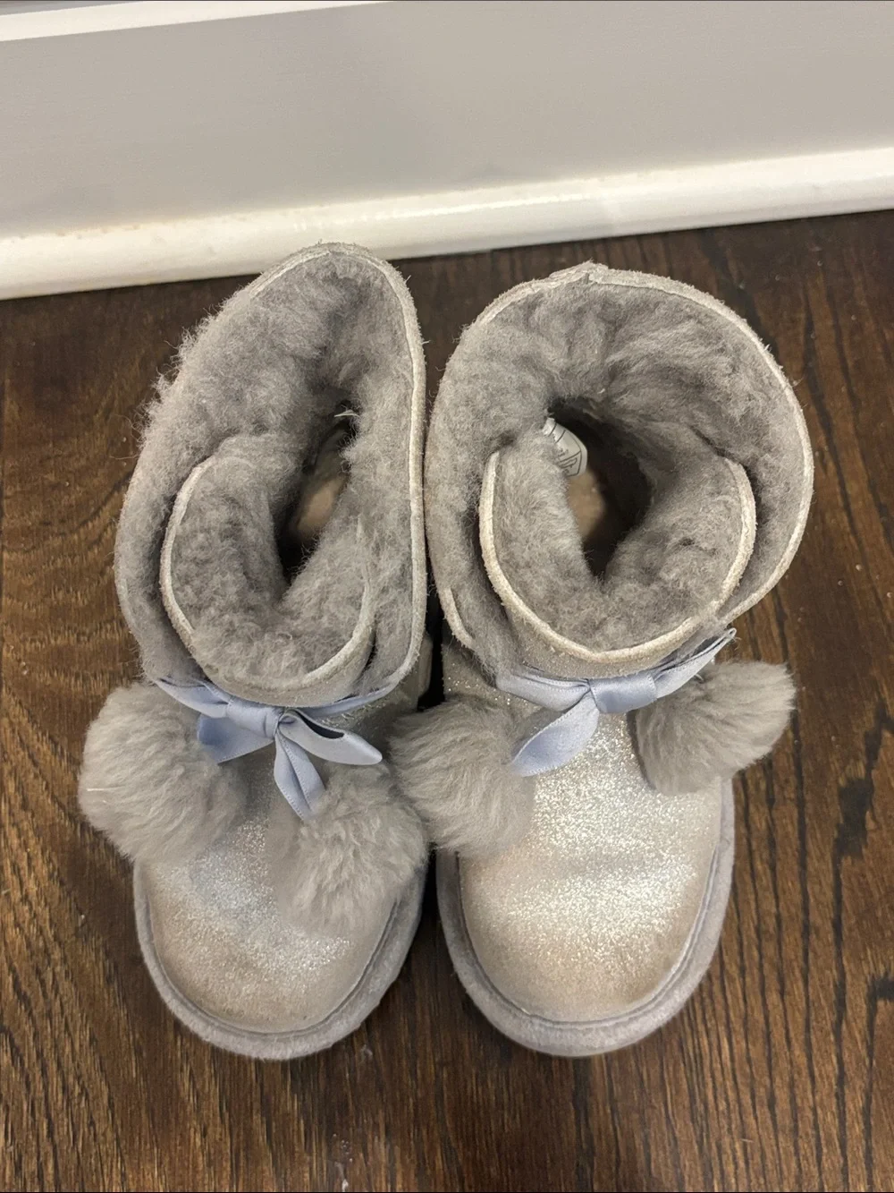 UGG Girls Silver Gray Pom Pom Shearling Boots Size 10